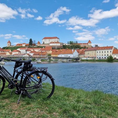Hotel Pomaranca Ptuj Eksteriør billede